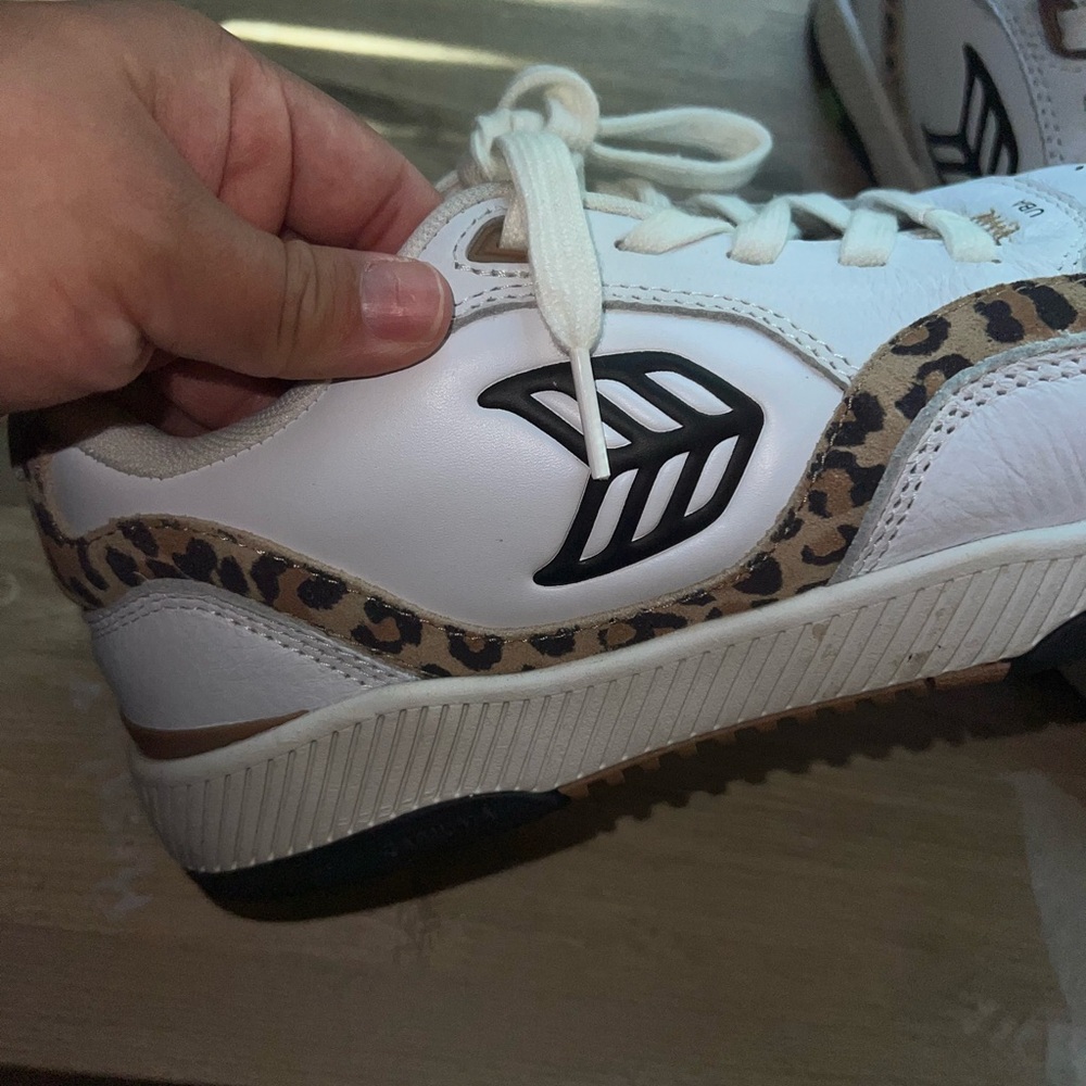 Cariuma White leather and Leopard print Sneakers - Picture 5 of 8